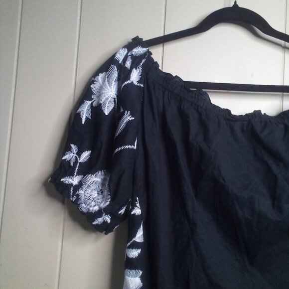 Who What Wear Blouse XXL Cropped Short Sleeve Black White Floral - Picture 2 of 13